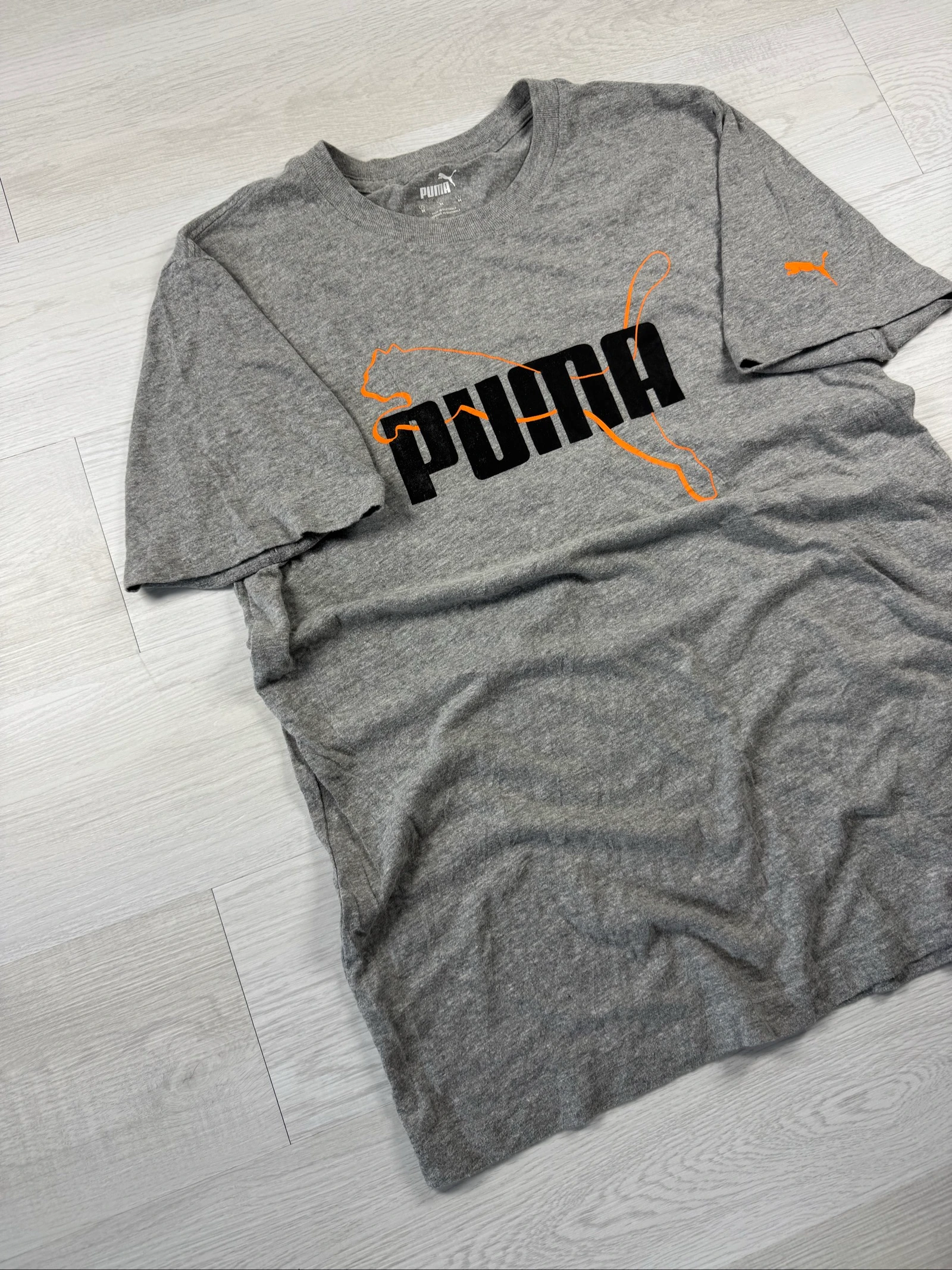 PUMA Big Logo Graphic T-Shirt Grey Orange Black – Size M – photo 4